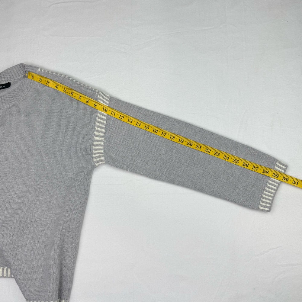 Dokotoo Gray Crewneck oversized Sweater with White Stripe Trim Women’s Medium - Picture 7 of 10